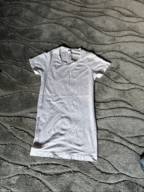 Lululemon swiftly tech Basic White Short Sleeve T-Shirt size 4
